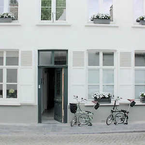 Frühstückspension Alphabet - Luxury And Art Gallery Brügge
