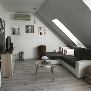 Apartman Arany, Szeged